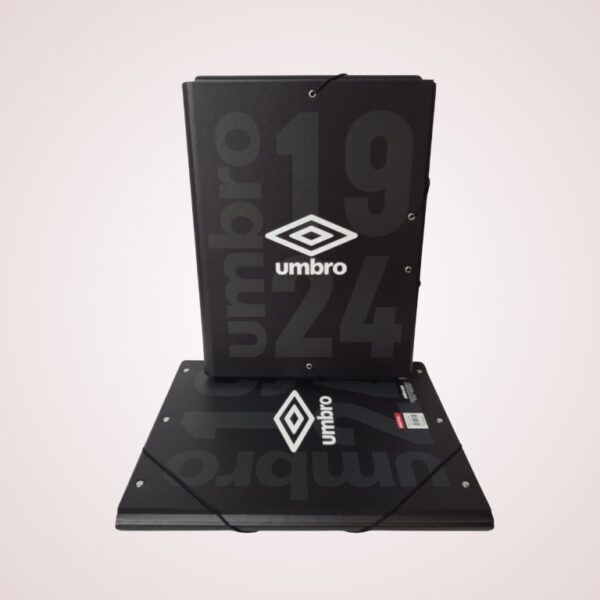 Carpeta con gomas Umbro