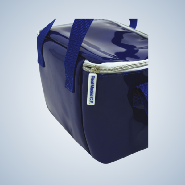 Bolsa térmica Real Madrid CF de 32X23,5X28 cm - Imagen 3